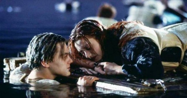 Bad Explanations Of Movie Plots (35 pics)