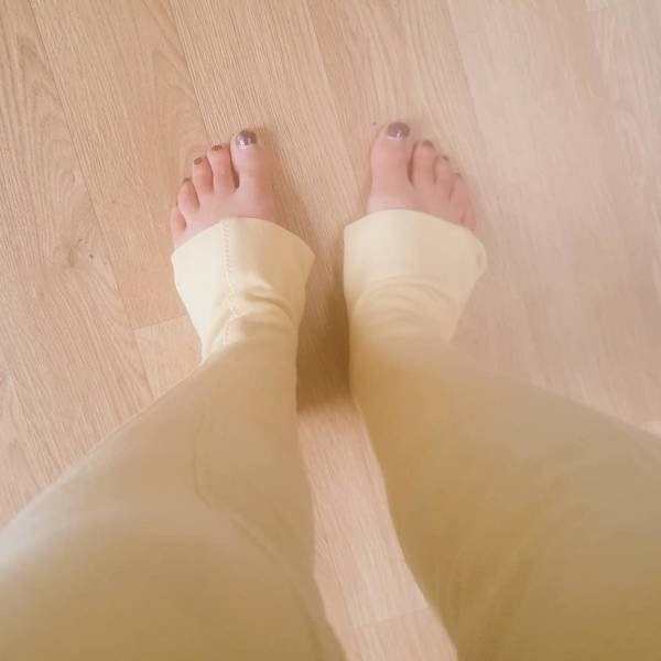 Short Girls Everyday Troubles (17 pics) Short Girls Everyday Troubles (17 pics)