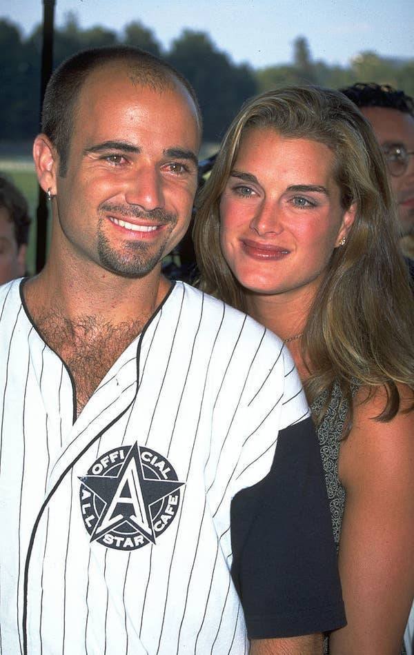 Celebrity Couples In 1999 (56 pics) Celebrity Couples In 1999 (56 pics)