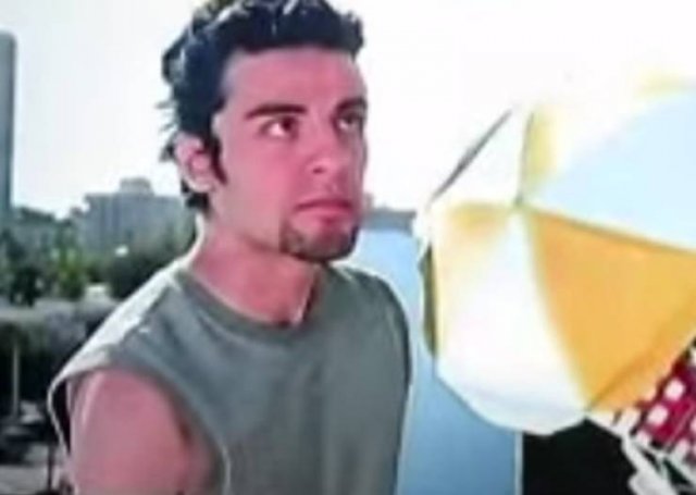 Unnoticed Roles Of Famous Actors (25 pics) Unnoticed Roles Of Famous Actors (25 pics)