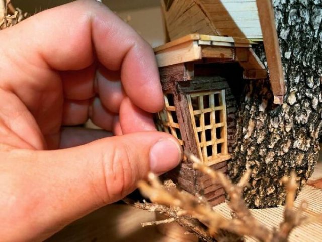 Tiny Bonsai Treehouses By Dave Creek (29 pics)