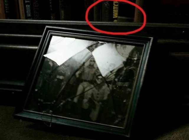 Hidden Movie Details (28 pics)