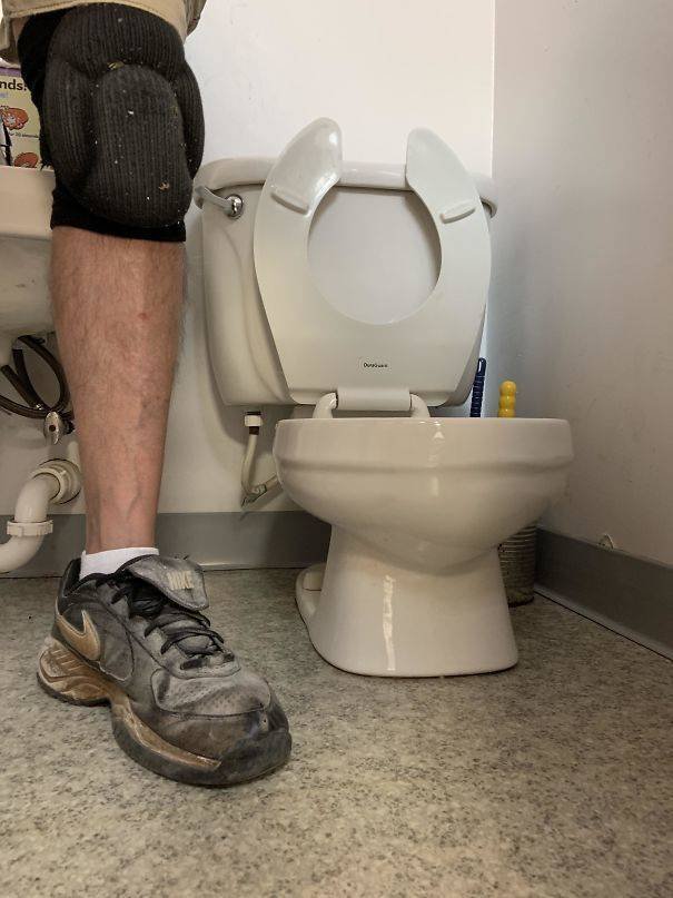 Optical Illusions Turn People Into Giants (38 pics)