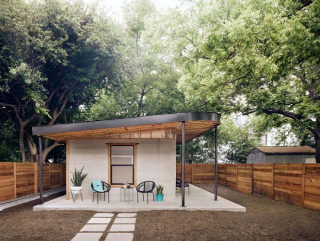 World's First 3D-Printed House For 70-Year Old Homeless Man (26 pics)