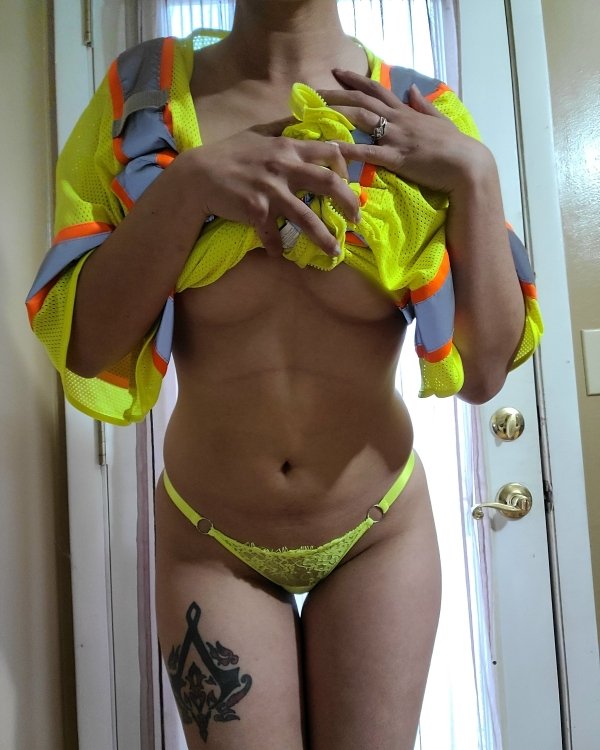 Hot Girls (53 pics)