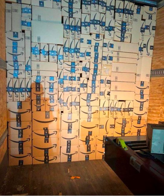 People Show Reality Of Their Jobs (25 pics)