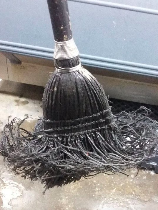 People Show Reality Of Their Jobs (25 pics)