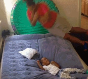 Acid Gifdump, April 1 (25 gifs)