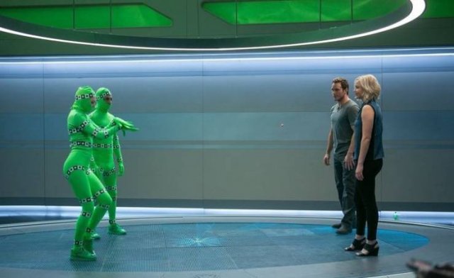 Behind The Scenes Of Popular Movies (24 pics) Behind The Scenes Of Popular Movies (24 pics)