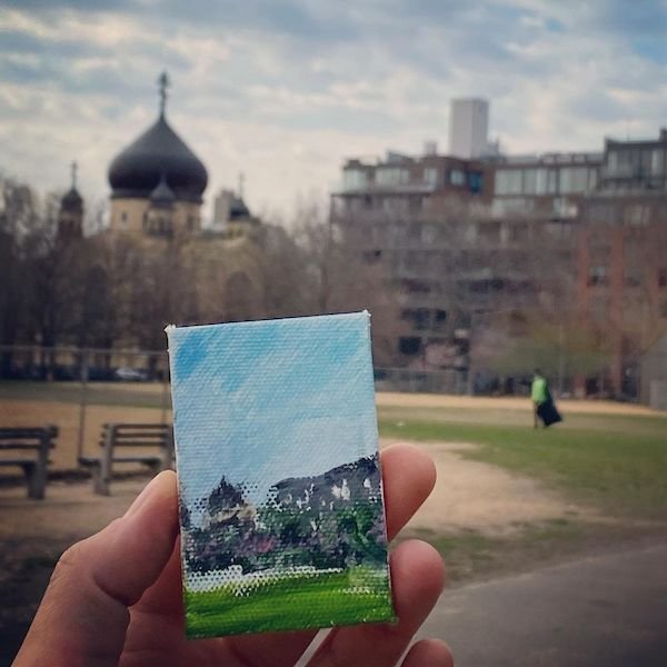 NY Artist Hid Miniature Paintings In Easter Eggs (9 pics)