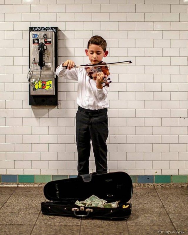 Amazing New York Subway Passenger Photos By Mr. NYC Subway (46 pics)