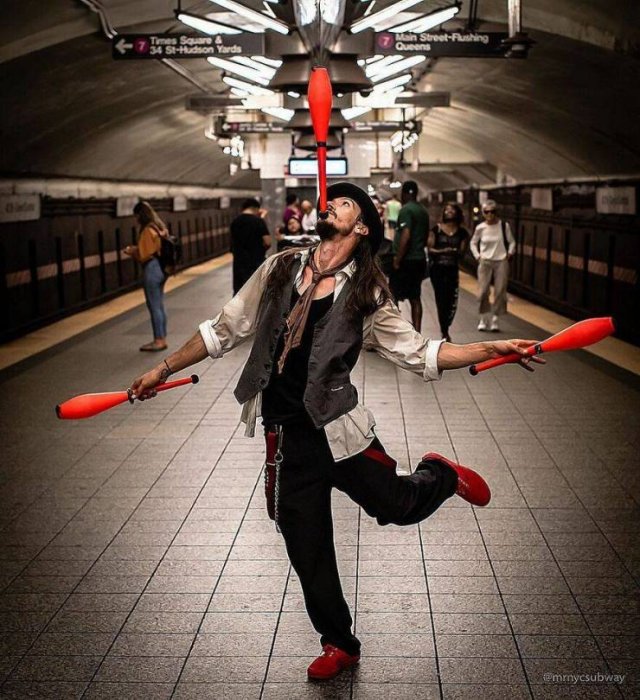 Amazing New York Subway Passenger Photos By Mr. NYC Subway (46 pics)