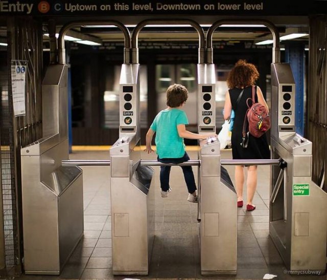 Amazing New York Subway Passenger Photos By Mr. NYC Subway (46 pics)