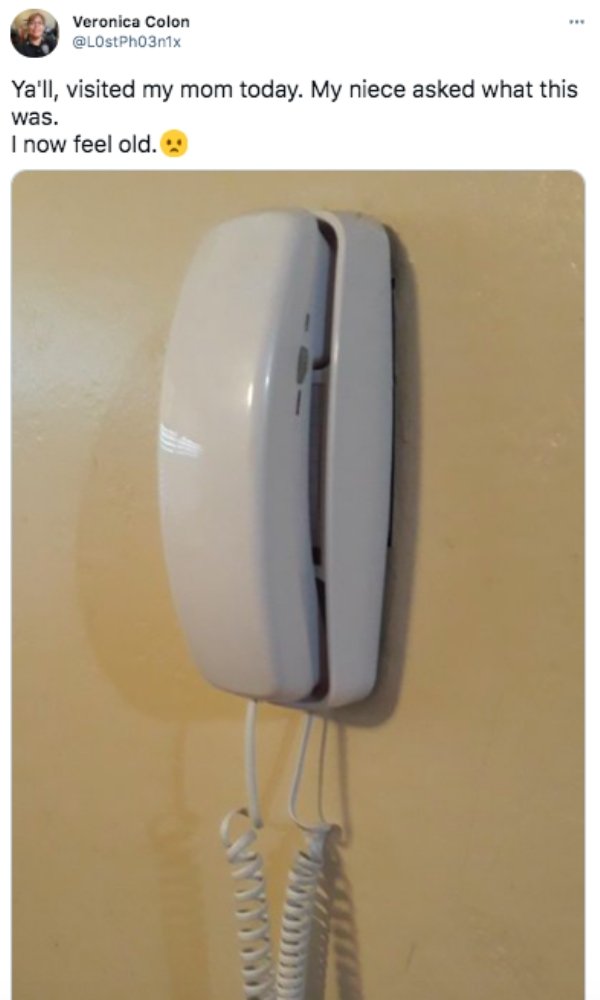 Modern Children Have No Idea What Are These Old Things For (24 pics)