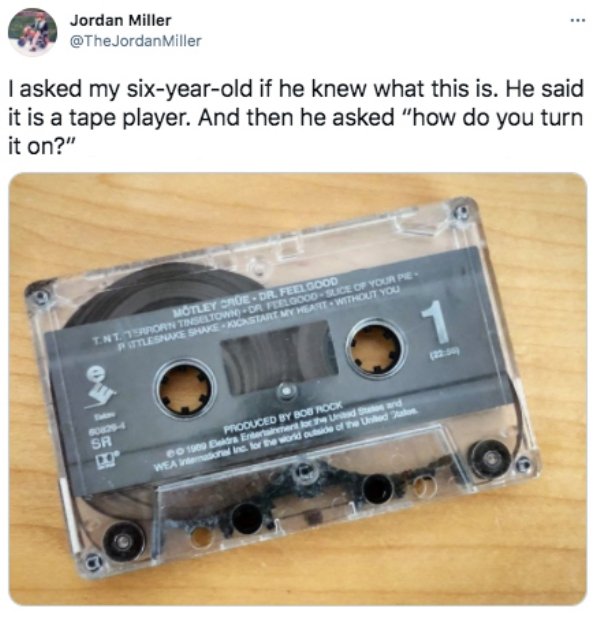 Modern Children Have No Idea What Are These Old Things For (24 pics)