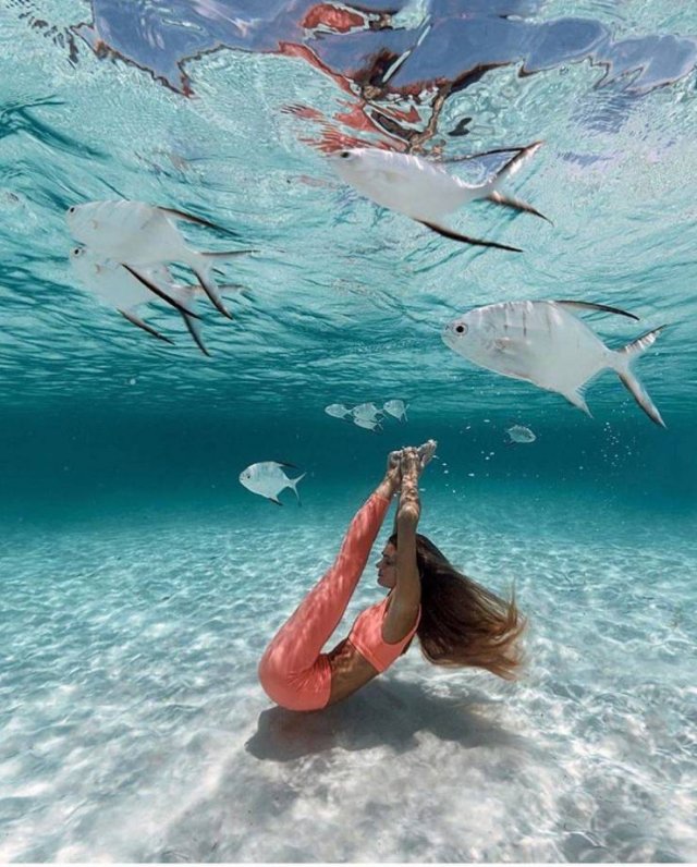Yoga Girls (26 pics)
