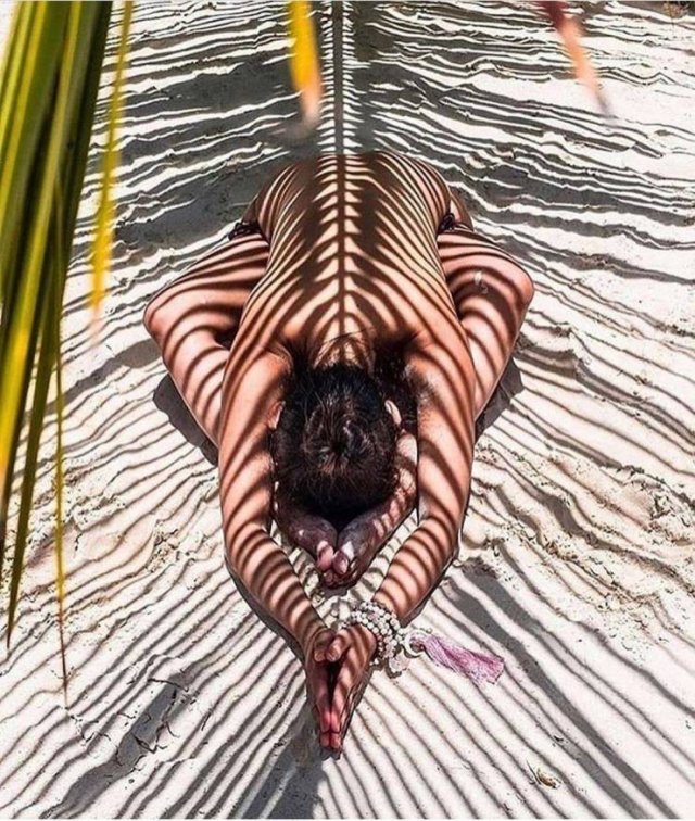 Yoga Girls (26 pics)