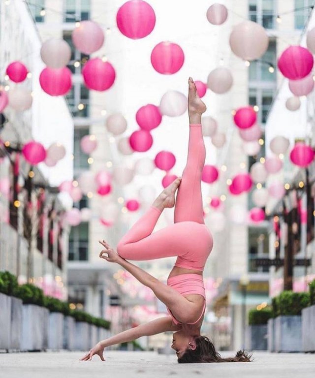 Yoga Girls (26 pics)