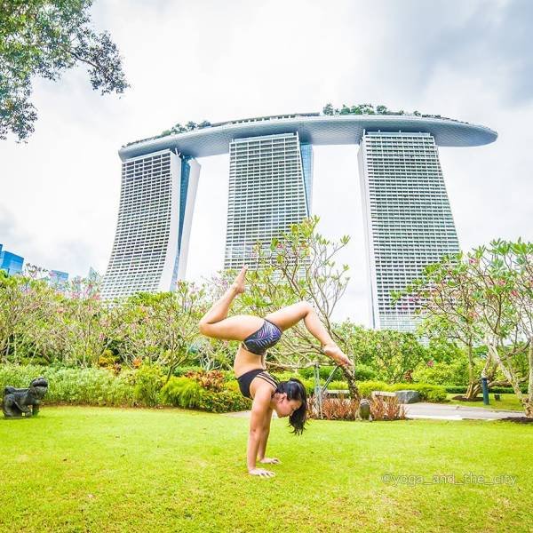 Yoga Girls (26 pics)