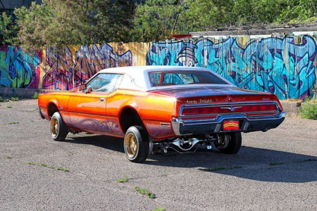 Great Lowriding Cars (77 pics)