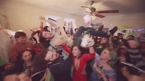 Locals Tell About Things That Always Surprise Tourists (22 gifs)