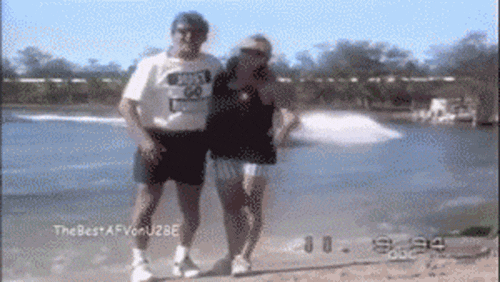 Locals Tell About Things That Always Surprise Tourists (22 gifs)