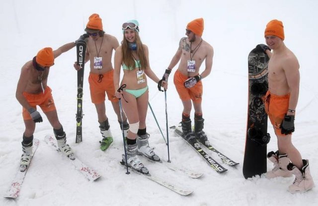 Sochi, Russia: People Skiing In Underwear (32 pics)