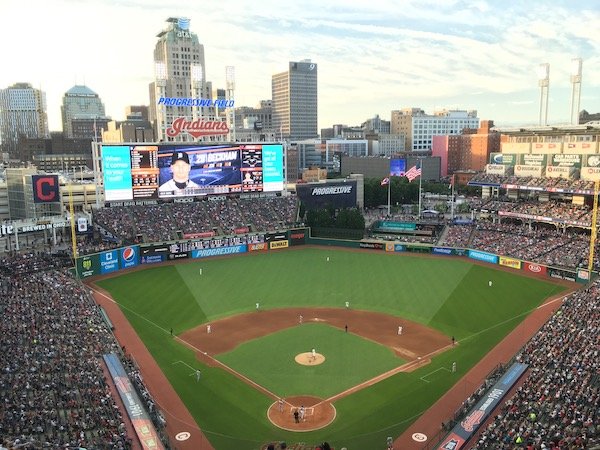 MLB Stadiums: From Worst To Best (30 pics)
