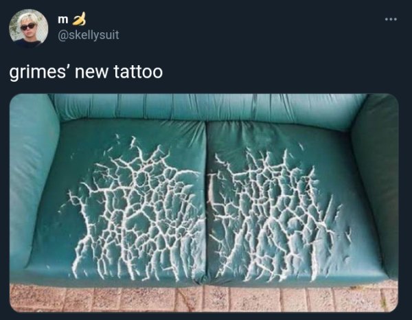 Internet Is Roasting Singer Grimes For 'Alien Scars' Tattoo (19 pics)