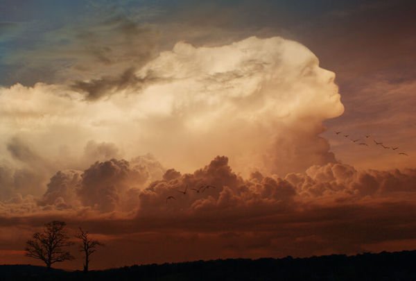 Photoshopped Clouds (38 pics)