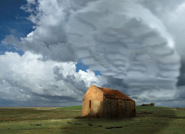 Photoshopped Clouds (38 pics)