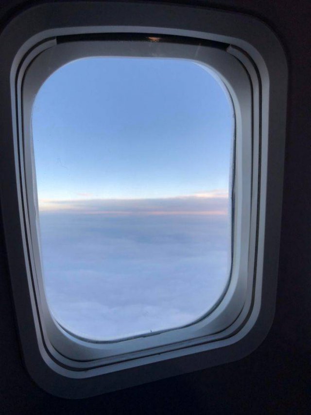 Flight Attendants Share Airplane Tips (10 pics)