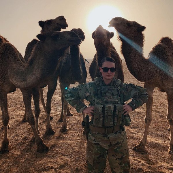 Military Girls (28 pics)