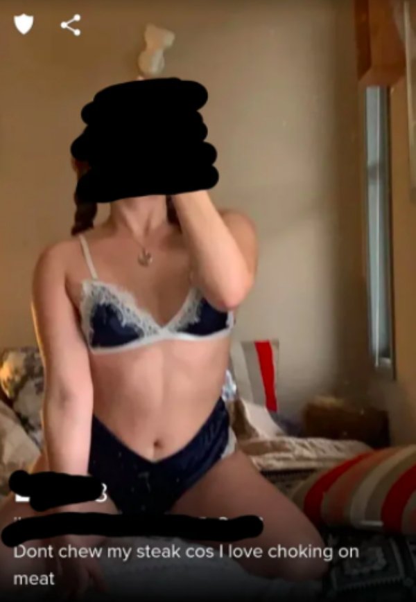 Shameless Tinder Girls (30 pics)