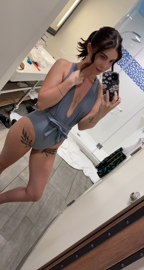 Girls With Tattoos (68 pics)