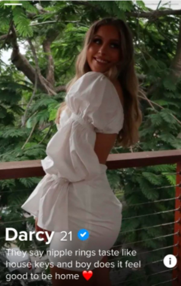 Shameless Tinder Girls (30 pics)