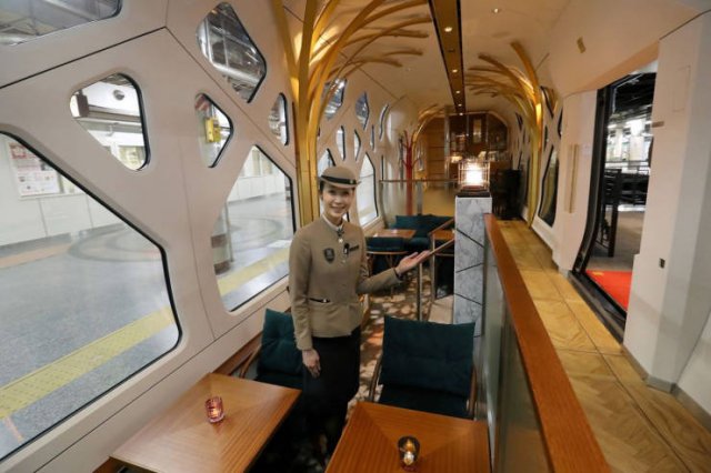 The Most Luxurious Train In The World (26 pics)