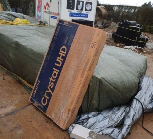 Bad Days Happen (18 pics)