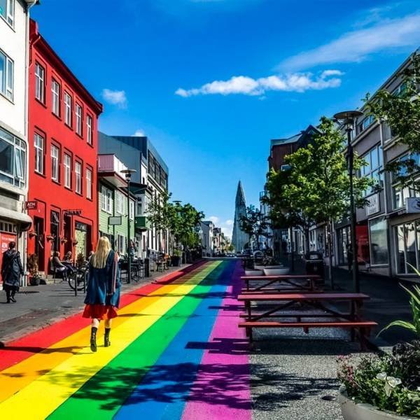Life In Iceland (12 pics)