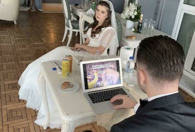 What's Wrong With These Weddings? (33 pics)