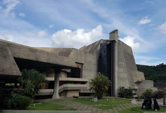 Weird Architecture (37 pics)