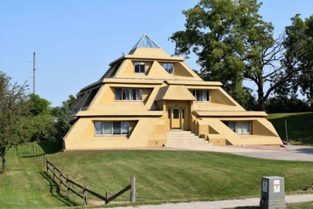 Weird Architecture (37 pics)