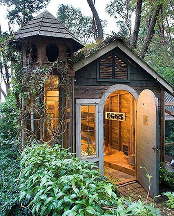 Unusual Chicken Coops (30 pics)