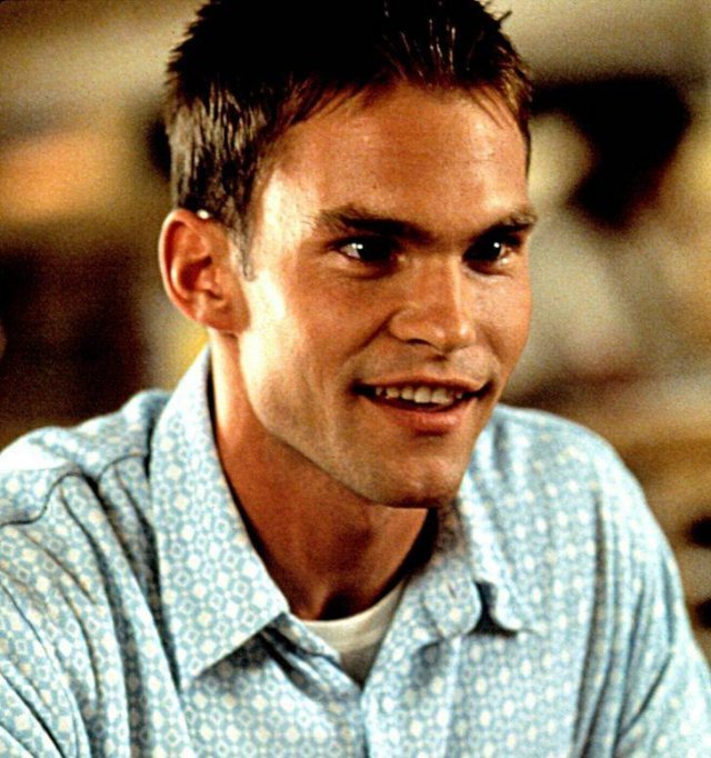 Actors Who Received Small Paychecks For The Movies That Later Became Successful (12 pics)