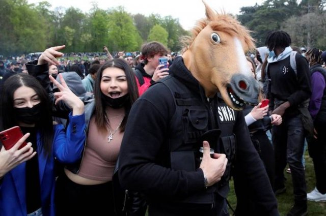 Acid Picdump 1 (64 pics)