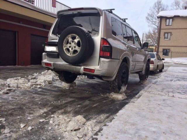 Acid Picdump 1 (64 pics)