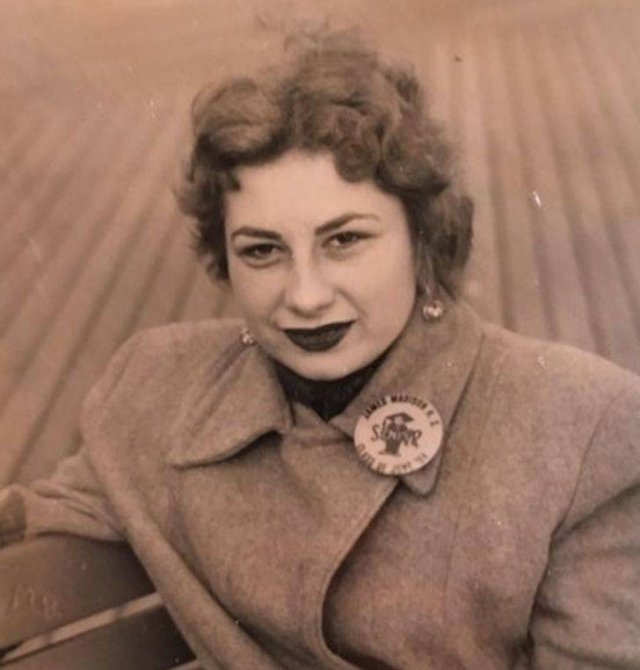 Can You Guess The Age Of These People From The Past? (18 pics) Can You Guess The Age Of These People From The Past? (18 pics)