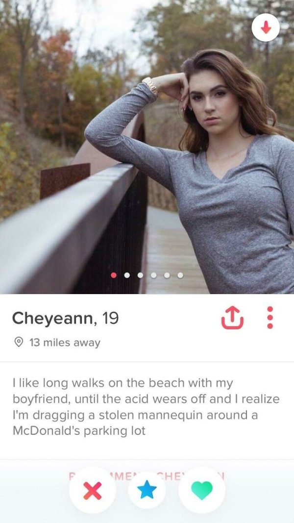 Weird Tinder Profiles (28 pics)