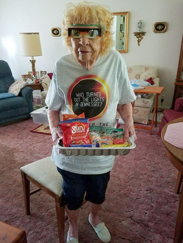 Amazing Grandmas And Grandpas (33 pics)