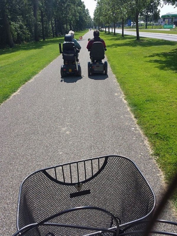 Amazing Grandmas And Grandpas (33 pics)